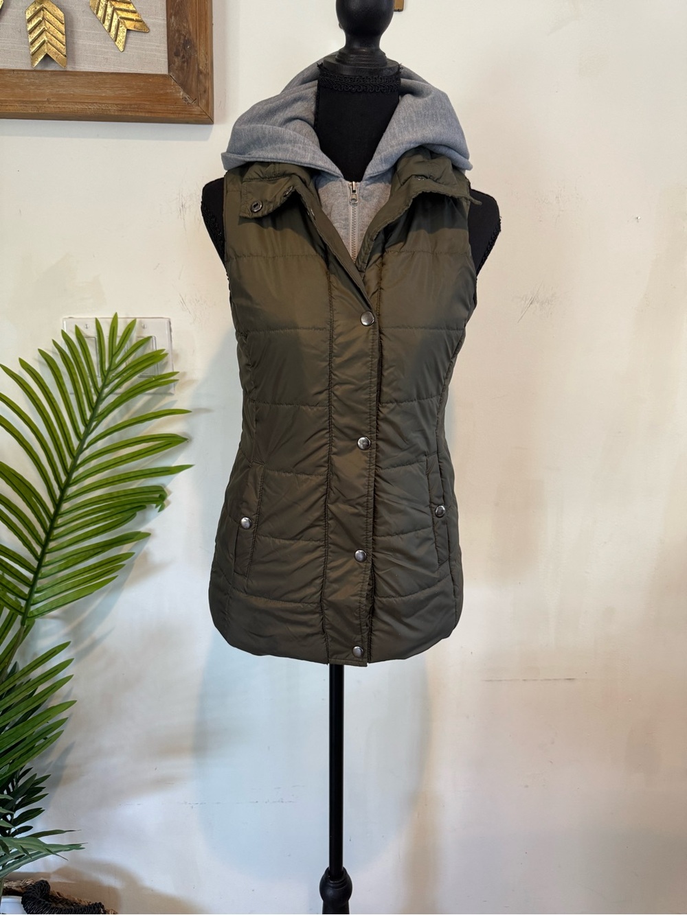 Arizona Jean Company Olive Green Quilted Vest with Gray Hooded Layer
